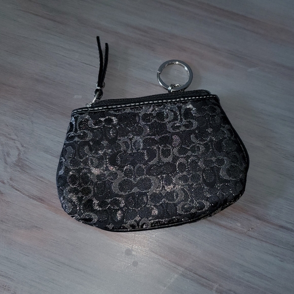 Coach Keychain Cardholder - Picture 2 of 3